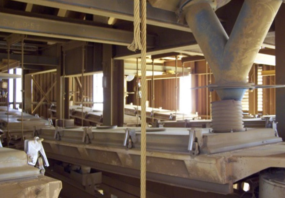 Garside Sands. grading machine