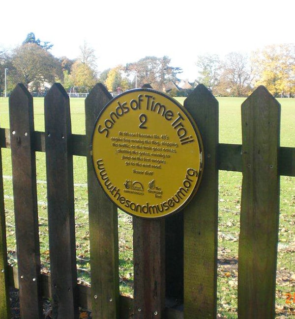 Page’s Park Station